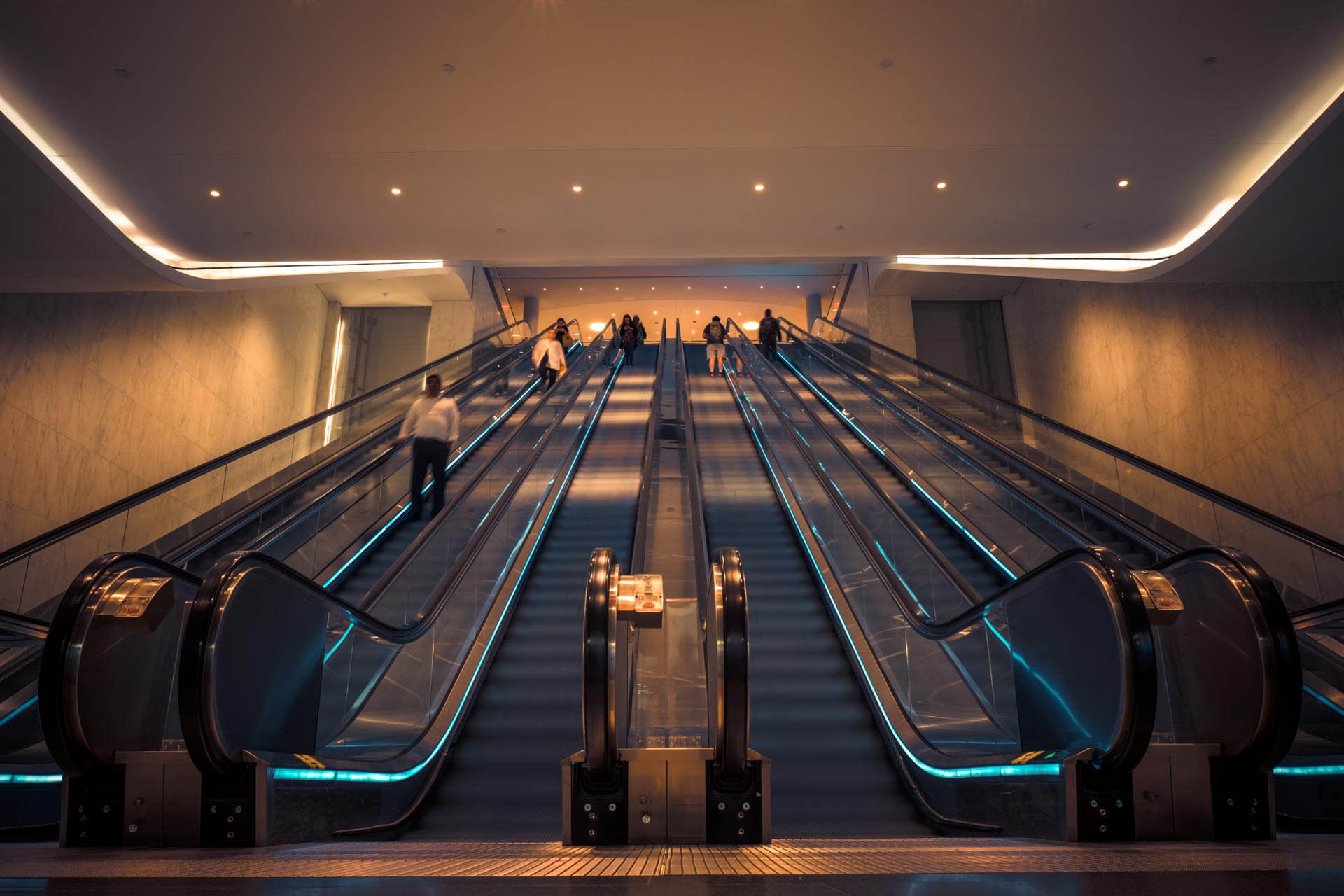 escalator world trade elevator cabs